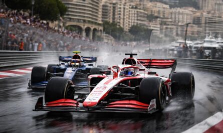 découvrez comment pierre gasly a brillamment décroché son podium au grand prix de monaco en devançant habilement isack hadjar lors d'une course palpitante.