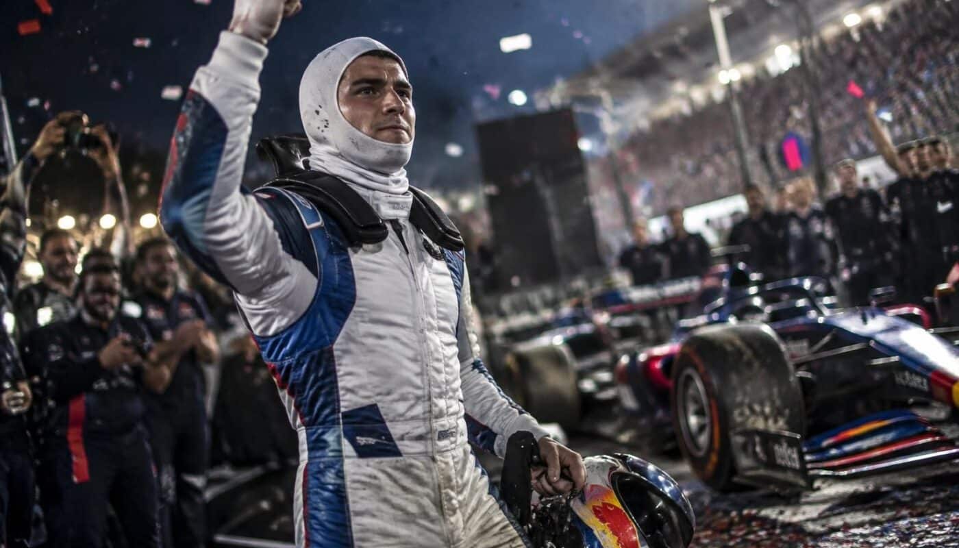 grâce à un pilotage combatif et déterminé, hadjar décroche un podium remarquable et confirme l’étendue de son talent.