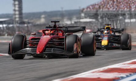 charles leclerc signe le meilleur temps des premiers essais libres du grand prix des états-unis, devant max verstappen.